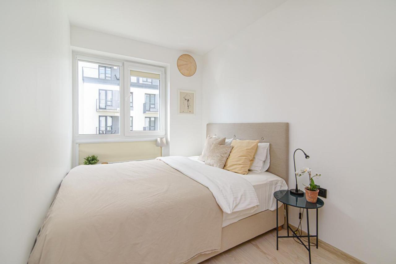 Modern Apartment Next To Ozas Park By Urban Rent วิลนีอุส ภายนอก รูปภาพ